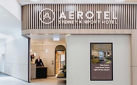 Aerotel Sydney - Inside International Terminal Airport